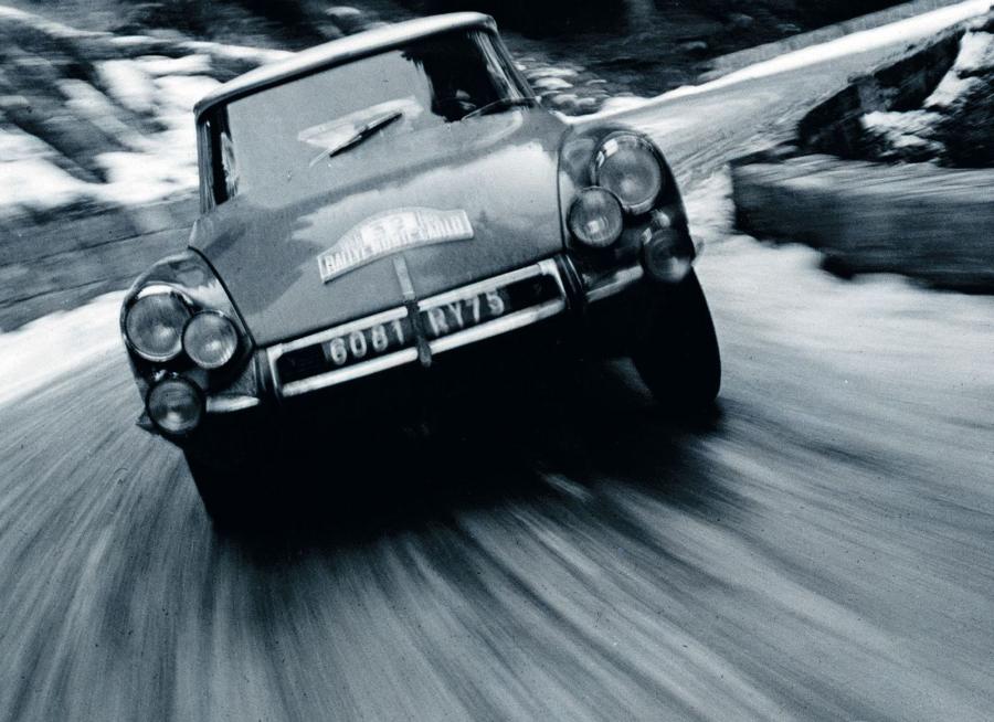  Citroen DS19 Berline 1955 года  (фото 41 из 81)